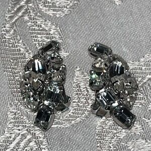 Art Deco Clear Rhinestone Clip On Climber Earrings 1950 VTG Rhodium Silver Tone